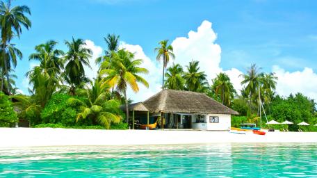 Bungalow in Maldives wallpaper