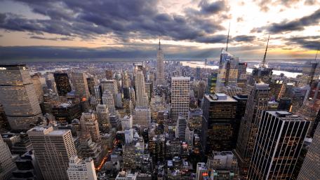 Majestic New York City Skyline at Dusk wallpaper