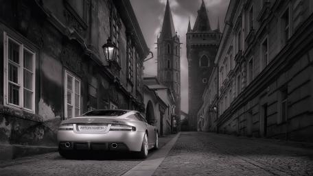 Silver Aston Martin DBS wallpaper