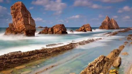 Arnía Beach wallpaper