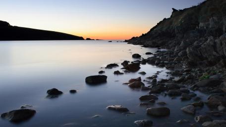 Tranquil Coastal Serenity Awaits You wallpaper