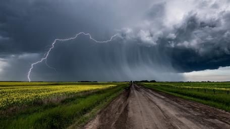 Storm's Fury in the Countryside wallpaper