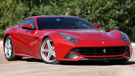2013 Ferrari F12berlinetta wallpaper