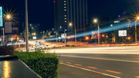 City Lights in Motion wallpaper