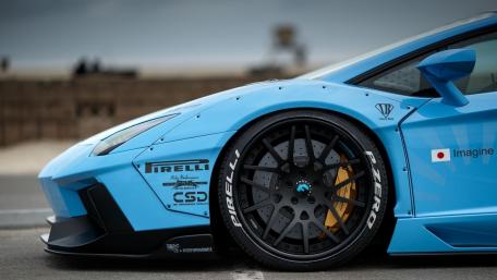 2016 Lamborghini Aventador LP700-4 Pirelli Edition wallpaper
