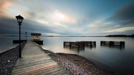 Serene Dusk at the Pier wallpaper