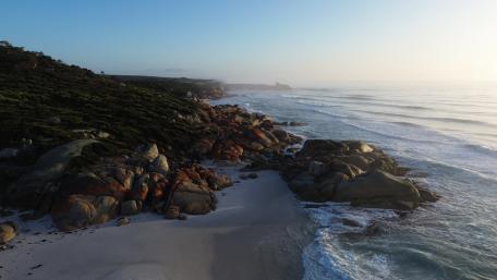 Serene Coastal View at Dawn wallpaper
