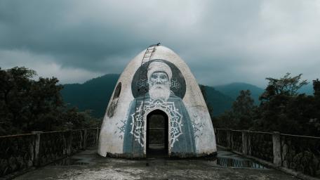 The Beatles Ashram, Rishikesh wallpaper