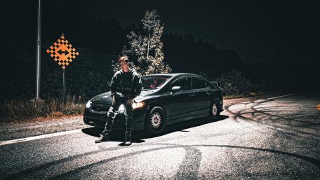 Car & Driver wallpaper