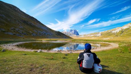 Lago Pietranzoni, Italy wallpaper