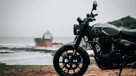 Motorcycle by the Shoreline for Adventurers wallpaper