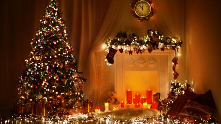 Warm Christmas Eve by the Fireplace wallpaper
