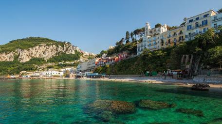 Mediterranean Bliss in Capri wallpaper