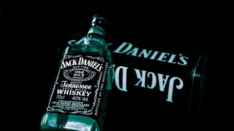 Tennessee Whiskey Essence in 4K wallpaper