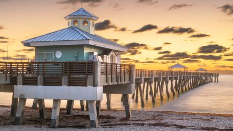 Juno Beach Pier wallpaper