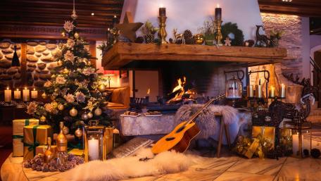 Cozy Christmas Hearthside Haven wallpaper