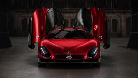 Ravishing Red Alfa Romeo Supercar Elegance wallpaper