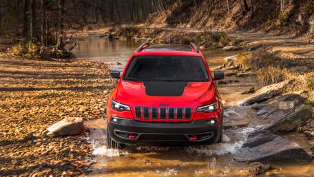 Adventurous Jeep in Nature's Playground wallpaper