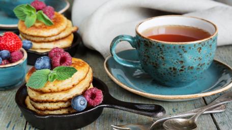 Cozy Breakfast Delight wallpaper
