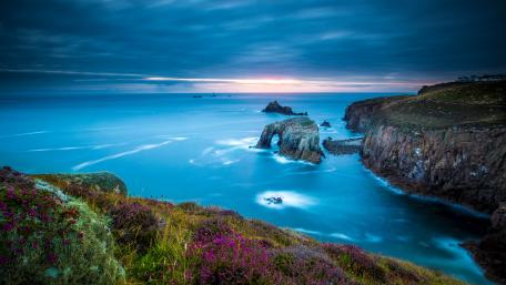Serenity at Twilight Cliffs wallpaper