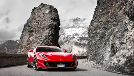 Ferrari 812 Superfast wallpaper