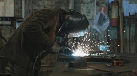 Arc Welding Mastery in Action wallpaper