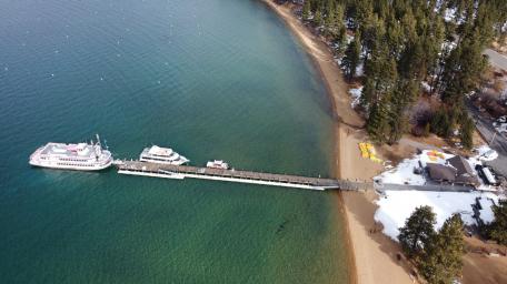 Winter's Touch on Tranquil Shores wallpaper