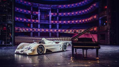 BMW V12 LMR wallpaper
