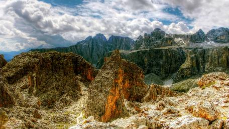Majestic Mountain Views Bathed in Sunshine wallpaper