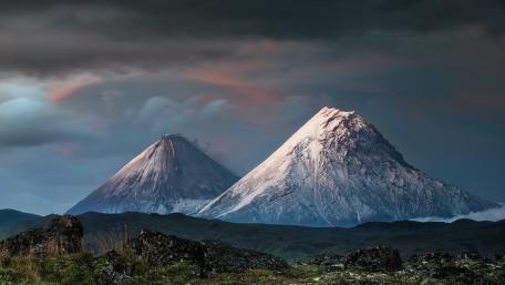 Klyuchevskaya Sopka wallpaper
