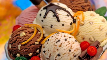 Scoops of Summer Delight wallpaper