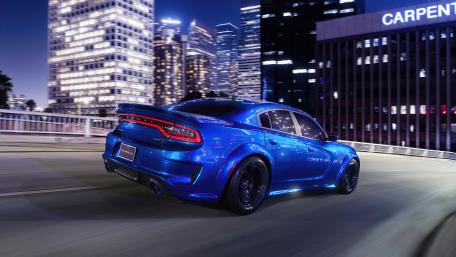 Dodge Challenger SRT Hellcat Night Drive Wallpaper wallpaper