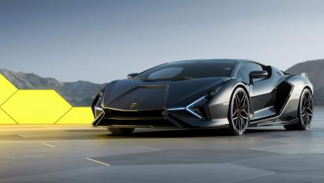 Sleek Performance in Black wallpaper