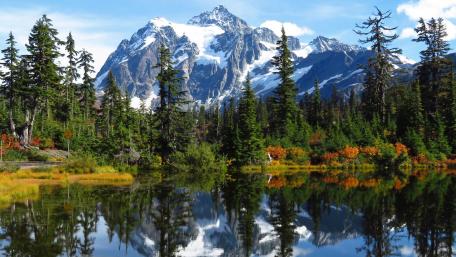 Majestic Mount Shuksan Reflection in Serene Lake wallpaper