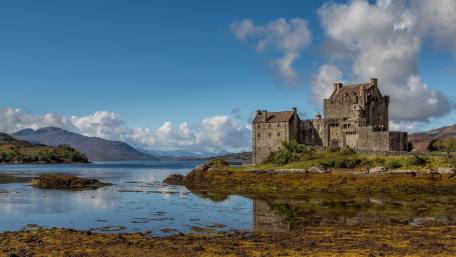 Eilean Donan Castle wallpaper