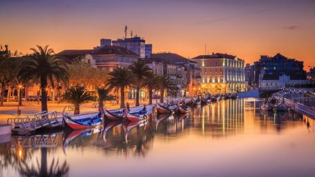 Twilight Serenity by the Aveiro Lagoon wallpaper