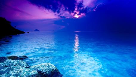 Mystical Twilight Seascape wallpaper