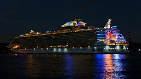 Majestic Night Cruise in 4K wallpaper