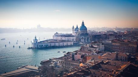 Venetian Skyline at Sunset Haze wallpaper