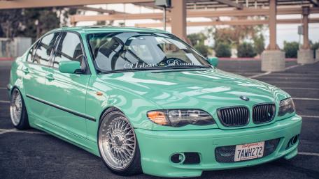 Mint Green BMW Elegance wallpaper