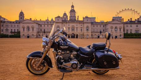 Sunset Ride in Historic Splendor wallpaper