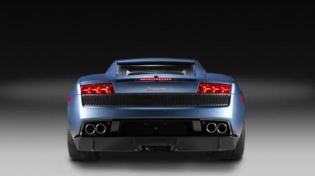 Powerful Elegance in Motion wallpaper
