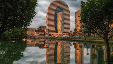 Alliance Palace Reflections wallpaper