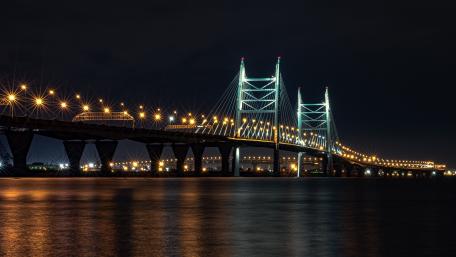 Saint Petersburg Bridge Illuminated at Night wallpaper