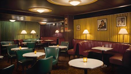 Vintage Jazz Club Ambiance wallpaper