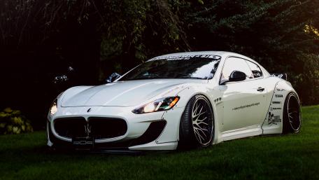 Maserati GranTurismo Elegance in Twilight Serenity wallpaper