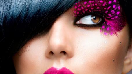 Vibrant Beauty Close-Up wallpaper