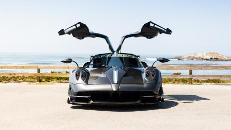 Pagani Huayra Supercar Showcase wallpaper