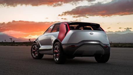 Futuristic Kia Habaniro at Dusk wallpaper