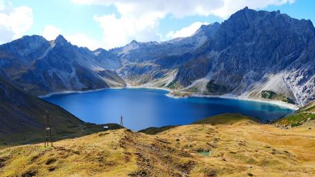 Austrian Alpine Serenity at Lünersee wallpaper